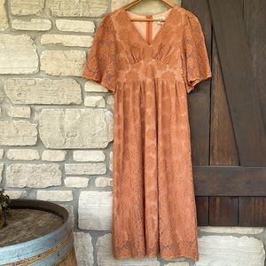 She's So Gorgeous Midi Dress purchased from Bella Ella Boutique. Small. NWT.